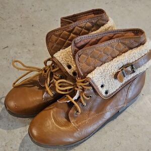 Brown Quilted Women's Boots